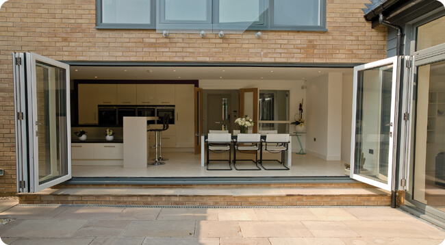 liniar-bi-fold-doors Weybridge