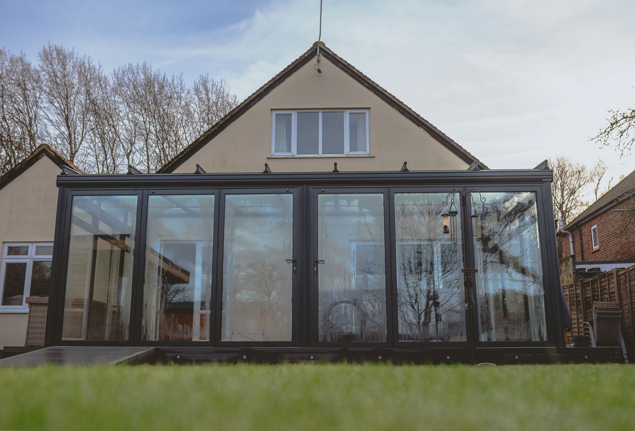 corner bifold doors aluminium